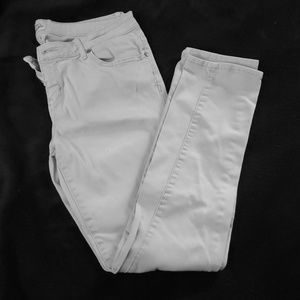 Aeropostale bayla skinny jeans.